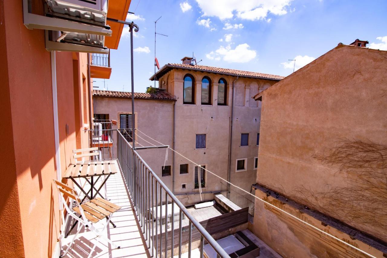 Relais Emilei Appartement Verona Buitenkant foto